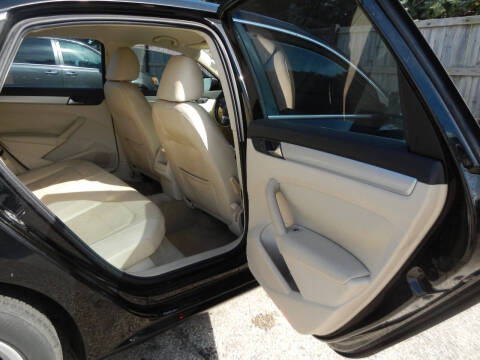 2012 Volkswagen Passat SE