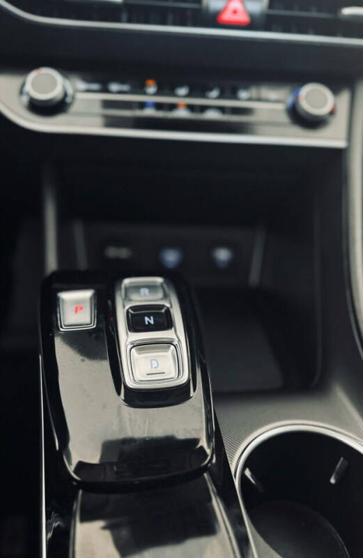 2023 Hyundai Sonata SE