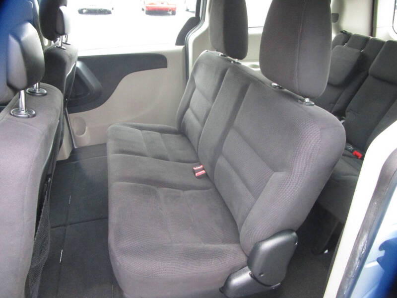 2015 Dodge Grand Caravan American Value Package