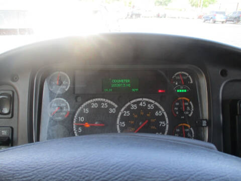 2018 Freightliner M2 106