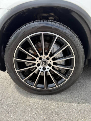 2019 Mercedes-Benz GLC GLC 300