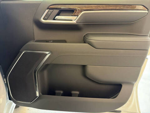 2026 GMC Sierra 1500 Elevation Standard