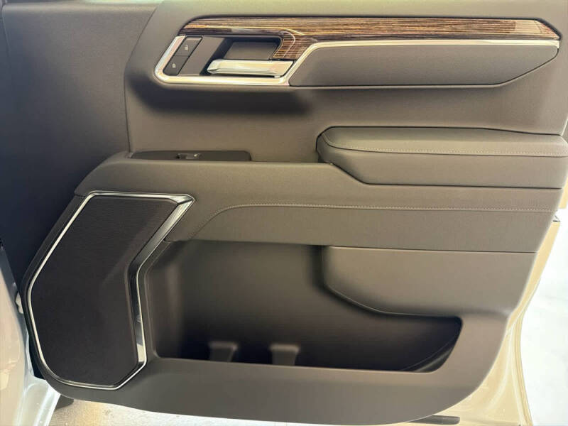 2026 GMC Sierra 1500 Elevation Standard