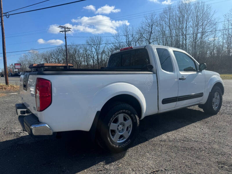 2005 Nissan Frontier SE photo 7