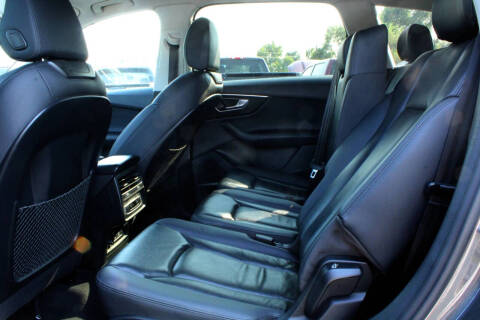 2022 Audi Q7 quattro Premium Plus 55 TFSI