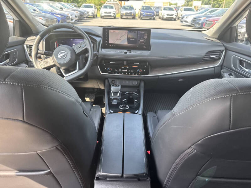 2024 Nissan Rogue Platinum