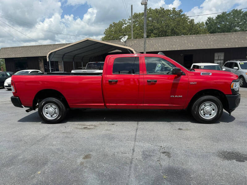 2020 Ram 2500 Tradesman photo 2