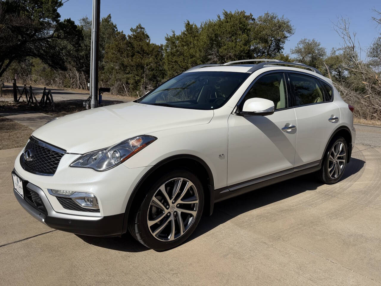 Used Car 2017 Infiniti Qx50  Base Awd 4dr Crossover For Sale Under $15,000 In Austin, Texas