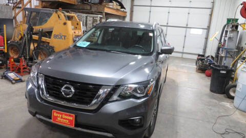 2019 Nissan Pathfinder SL