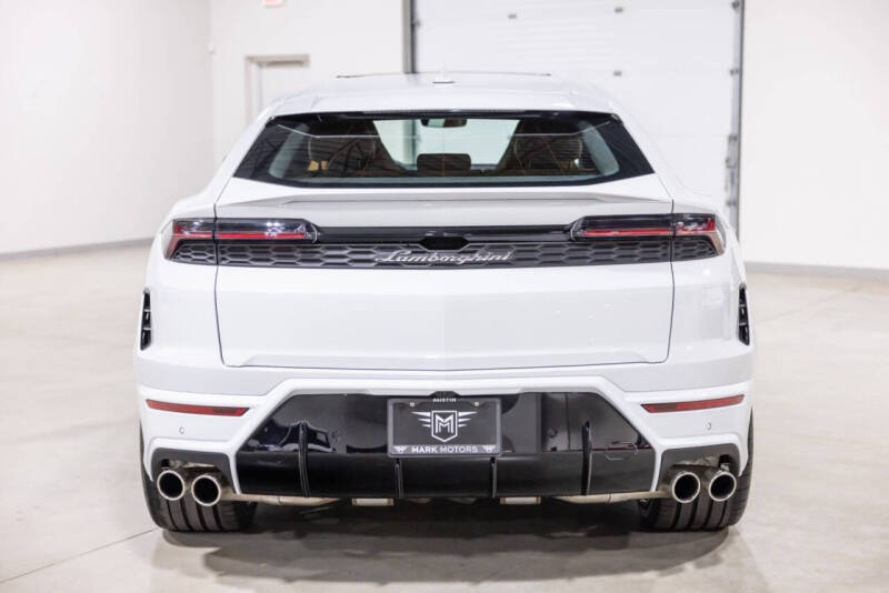 2025 Lamborghini Urus SE