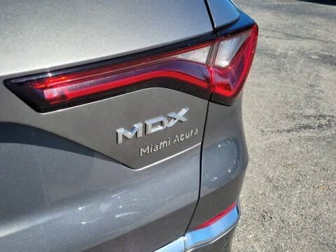 2025 Acura MDX w/Tech