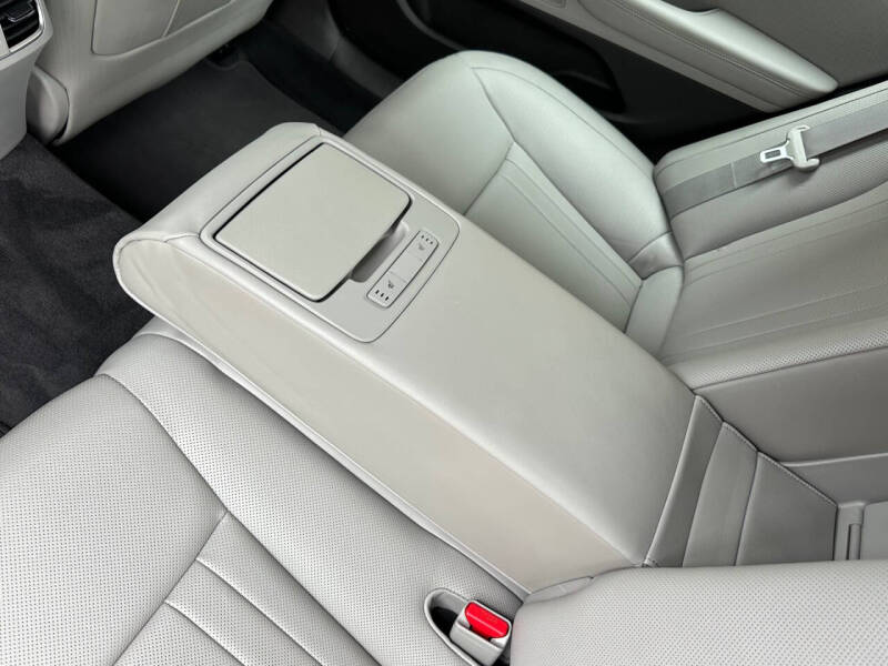2020 Genesis G80