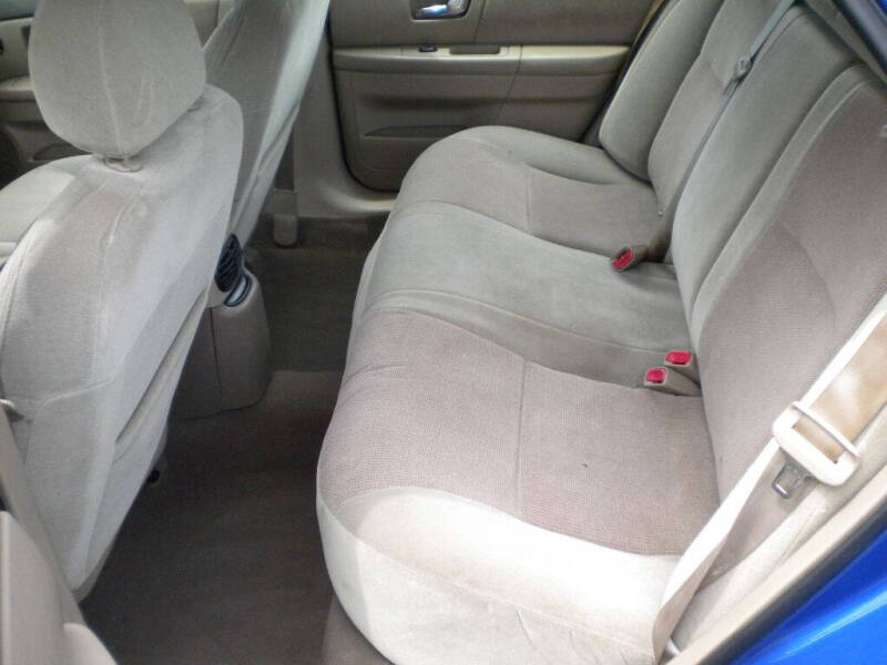 2002 Ford Taurus SE