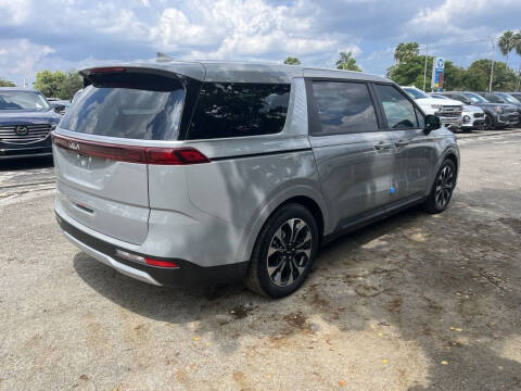 2024 Kia Carnival EX