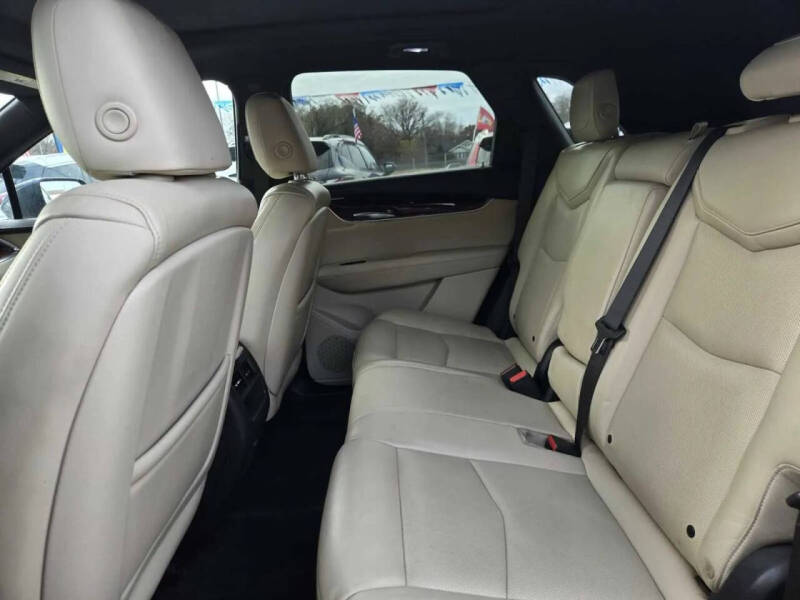 2017 Cadillac XT5 Premium Luxury