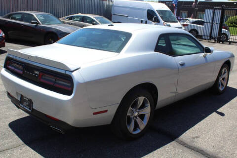 2020 Dodge Challenger SXT