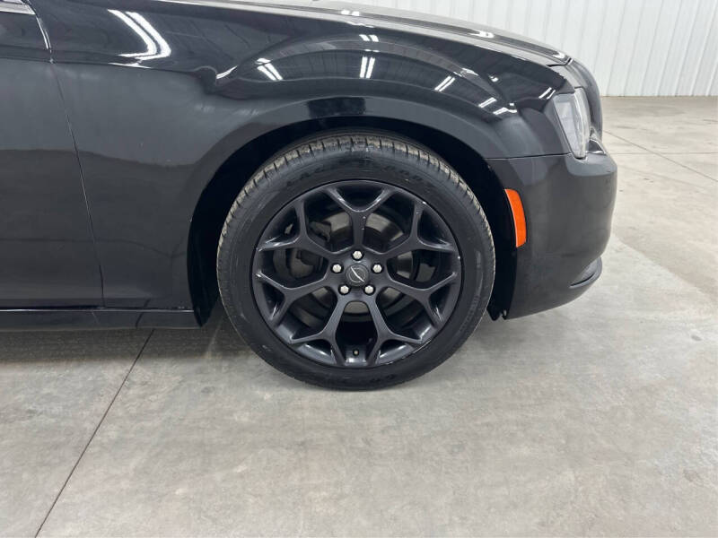 2019 Chrysler 300 S