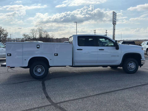 2026 Chevrolet Silverado 3500HD CC Work Truck