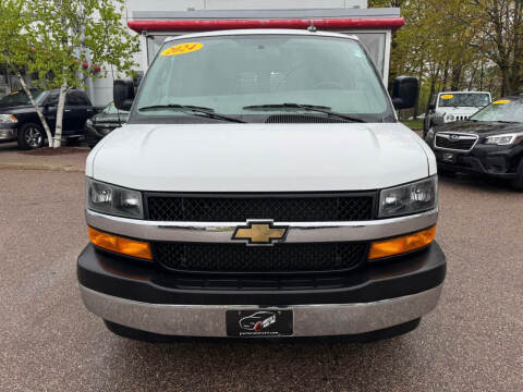 2024 Chevrolet Express 2500