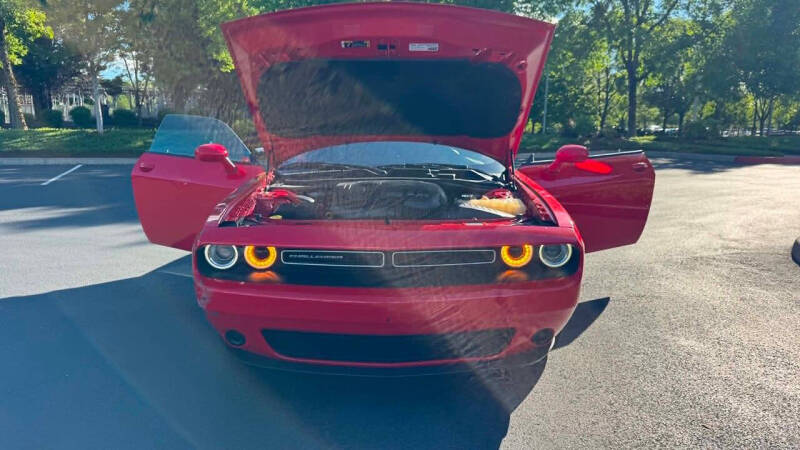 2022 Dodge Challenger SXT