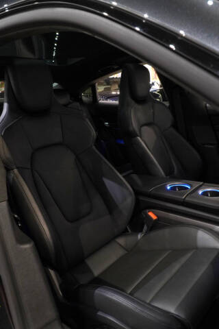 2020 Porsche Taycan Turbo