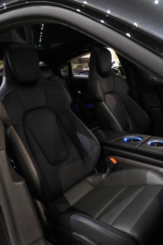 2020 Porsche Taycan Turbo