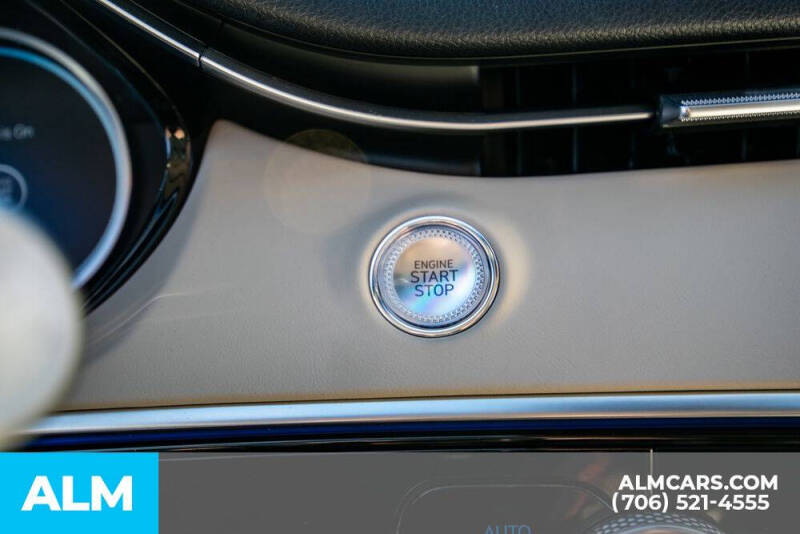 2025 Genesis GV70 2.5T Standard