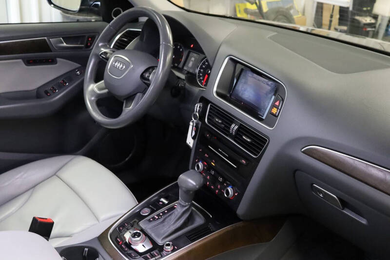2017 Audi Q5 2.0T quattro Premium Plus