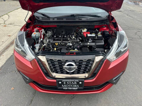 2020 Nissan Kicks SR