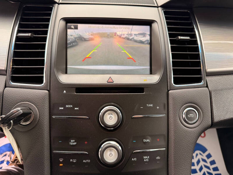 2014 Ford Taurus SEL