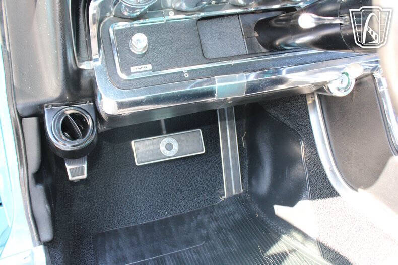 1965 Ford Thunderbird