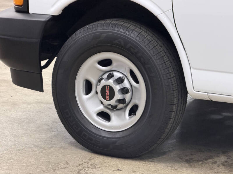 2023 GMC Savana 2500