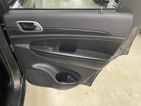 2019 Jeep Grand Cherokee Laredo