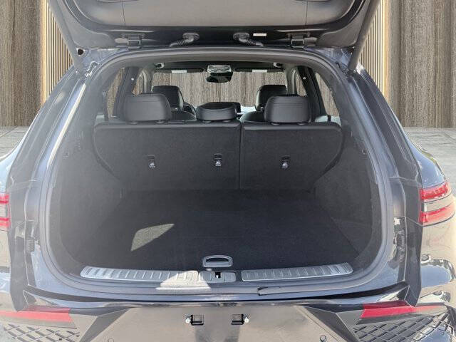 2022 Genesis GV70 2.5T Standard