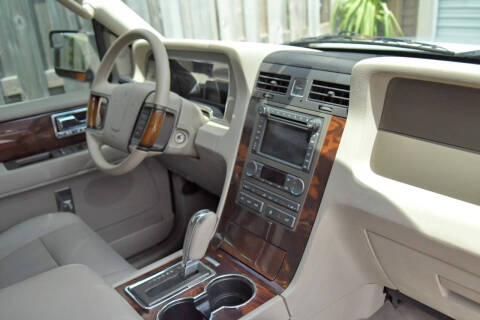 2014 Lincoln Navigator