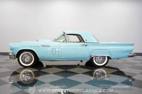 1957 Ford Thunderbird