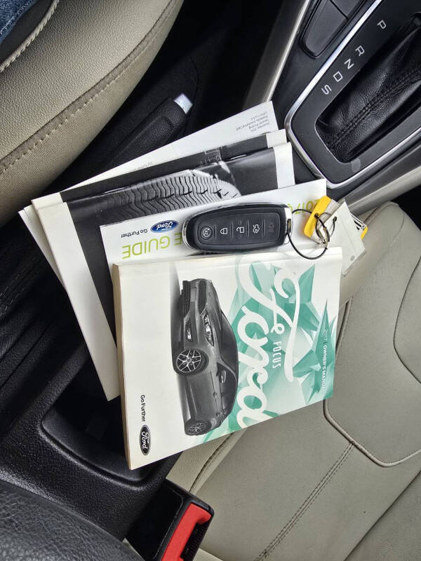 2017 Ford Focus Titanium