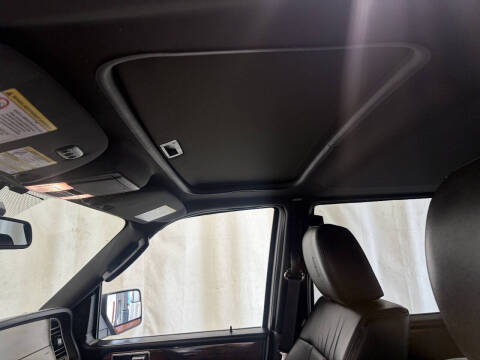 2014 Lincoln Navigator L