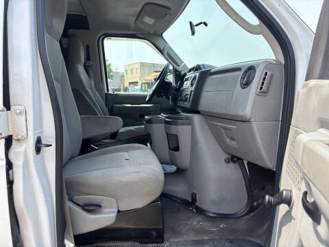 2012 Ford E-Series