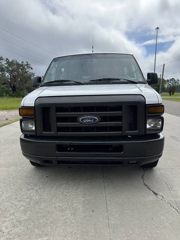 2010 Ford E-350