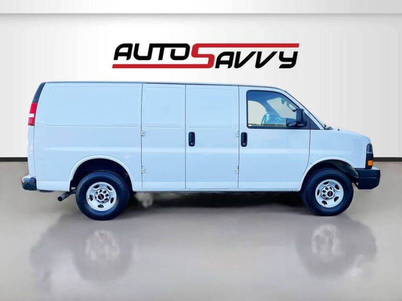 2024 GMC Savana 2500