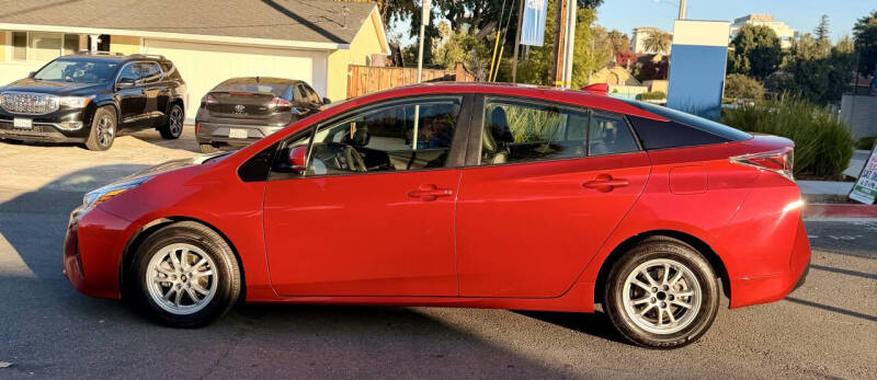 2017 Toyota Prius Three