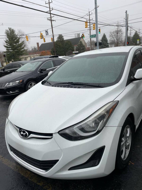 2015 Hyundai Elantra SE photo 2