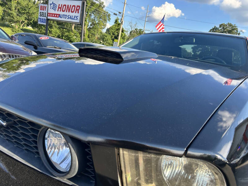 2007 Ford Mustang GT Deluxe