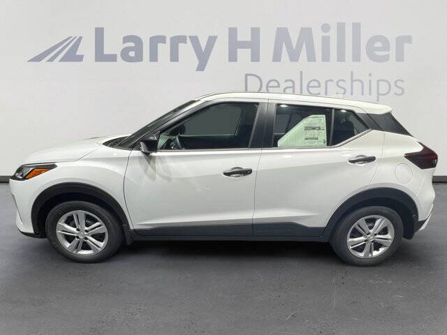 2025 Nissan Kicks Play S