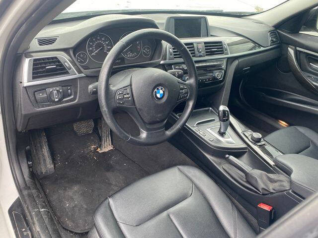 2017 BMW 3 Series 320i