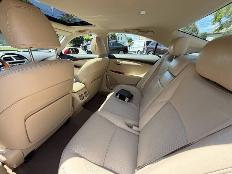 2011 Lexus ES 350