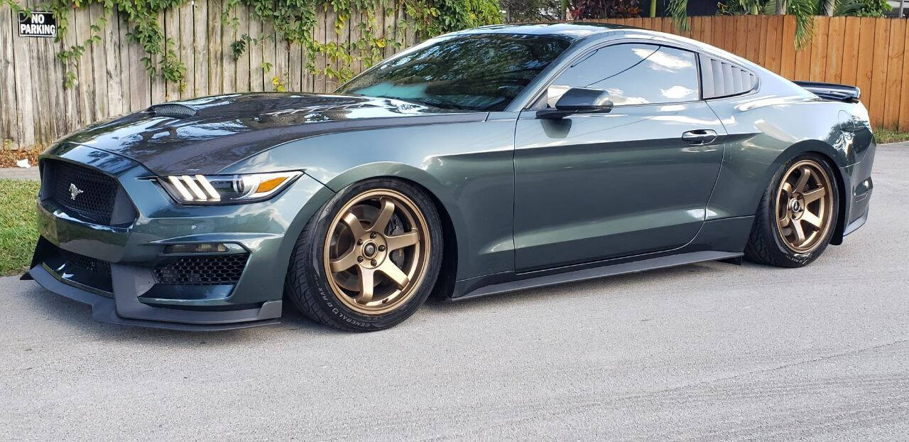 2015 Ford Mustang  - $17,305