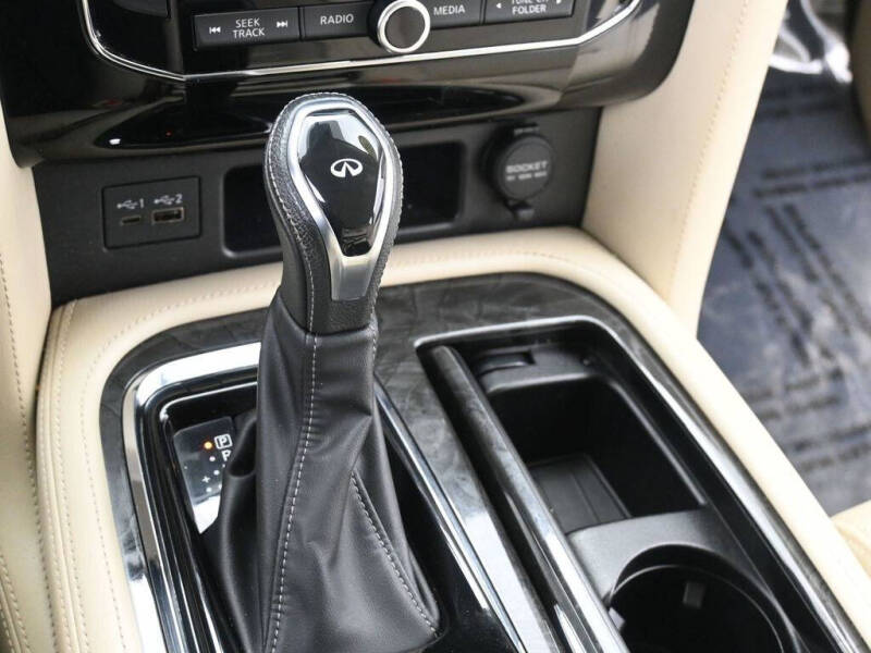 2020 Infiniti QX80 Luxe