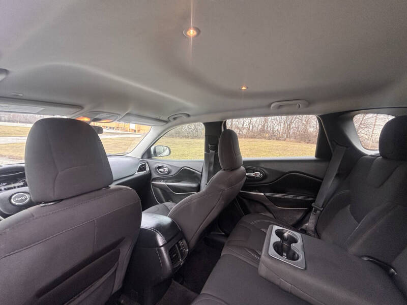 2019 Jeep Cherokee Latitude